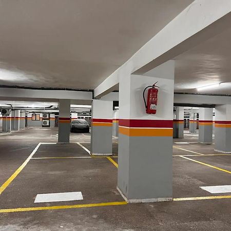 C-Appartement De Luxe Plein Centre De Gueliz Avec Piscine Parking Wifi Netflix มาร์ราเกช ภายนอก รูปภาพ
