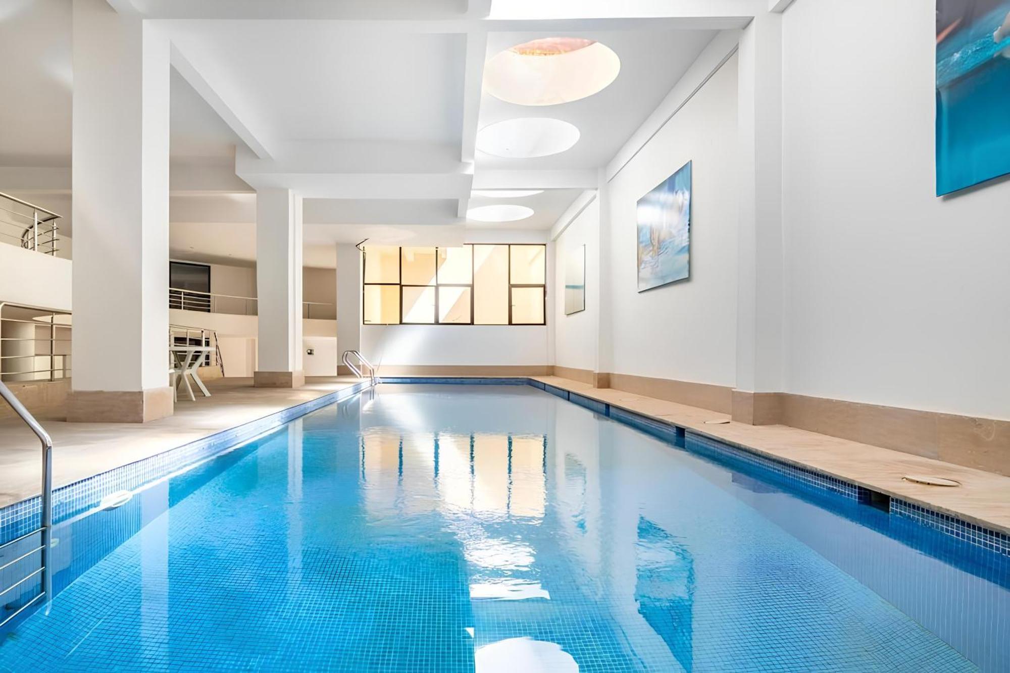 C-Appartement De Luxe Plein Centre De Gueliz Avec Piscine Parking Wifi Netflix มาร์ราเกช ภายนอก รูปภาพ