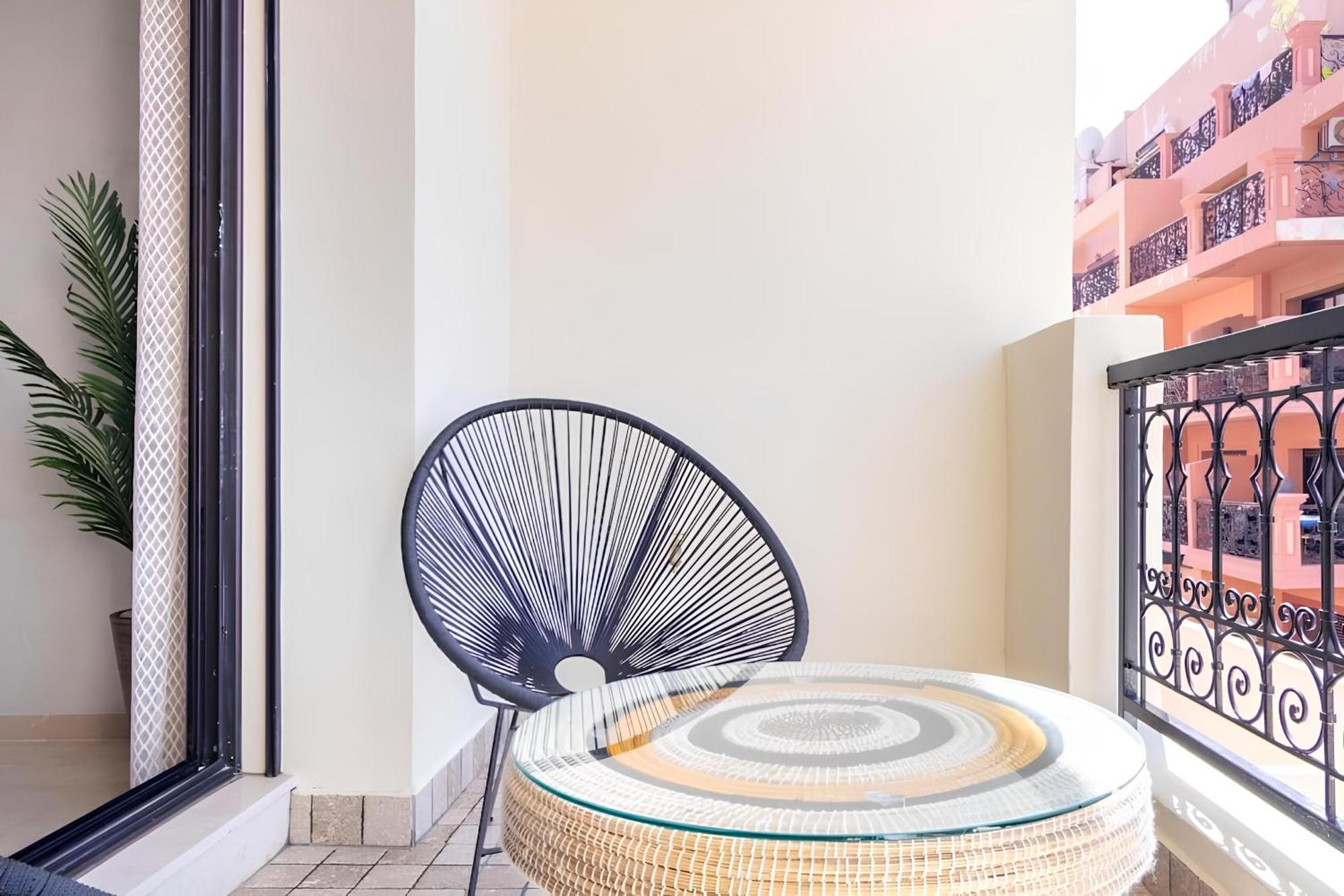 C-Appartement De Luxe Plein Centre De Gueliz Avec Piscine Parking Wifi Netflix มาร์ราเกช ภายนอก รูปภาพ