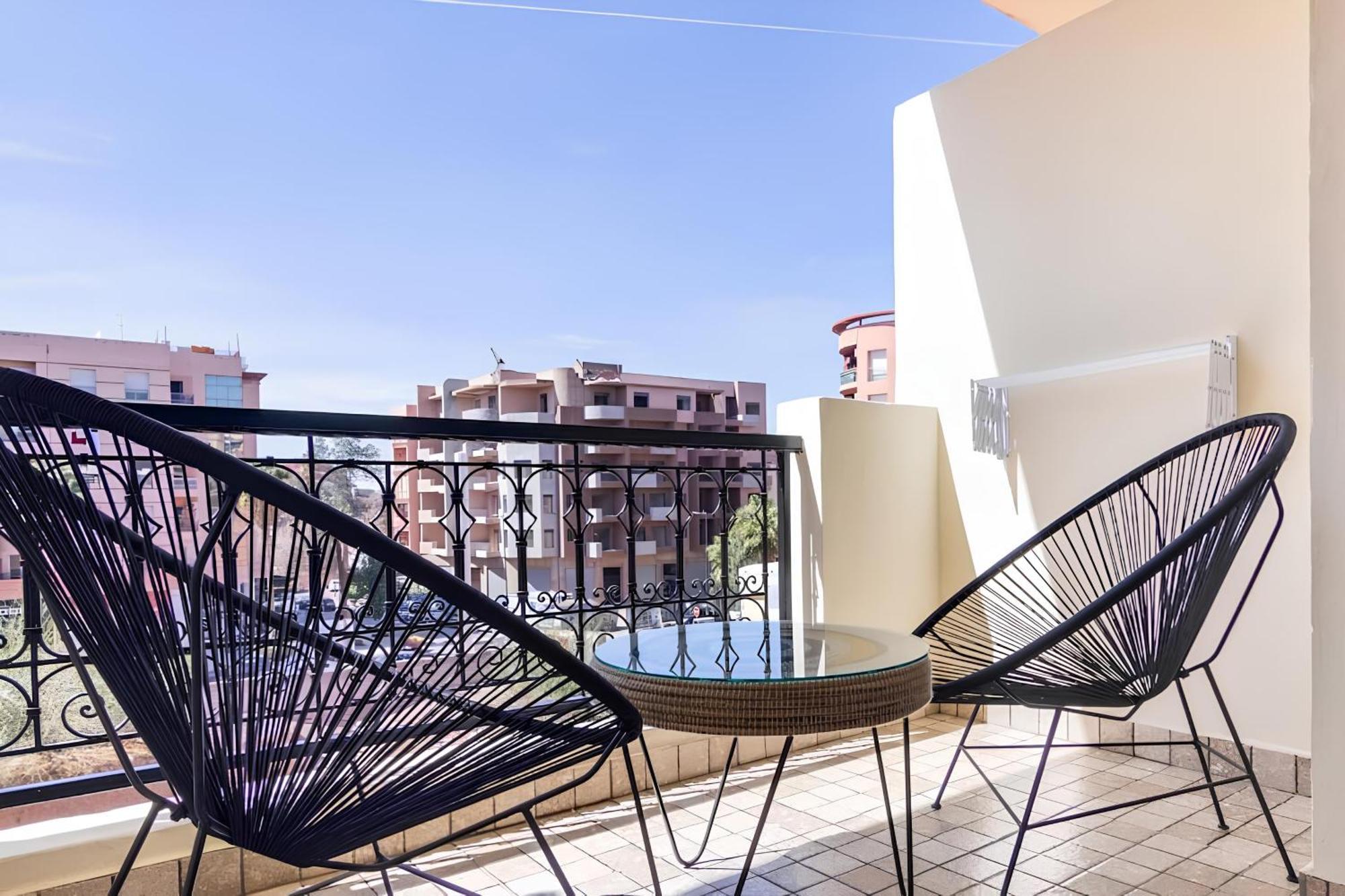 C-Appartement De Luxe Plein Centre De Gueliz Avec Piscine Parking Wifi Netflix มาร์ราเกช ภายนอก รูปภาพ